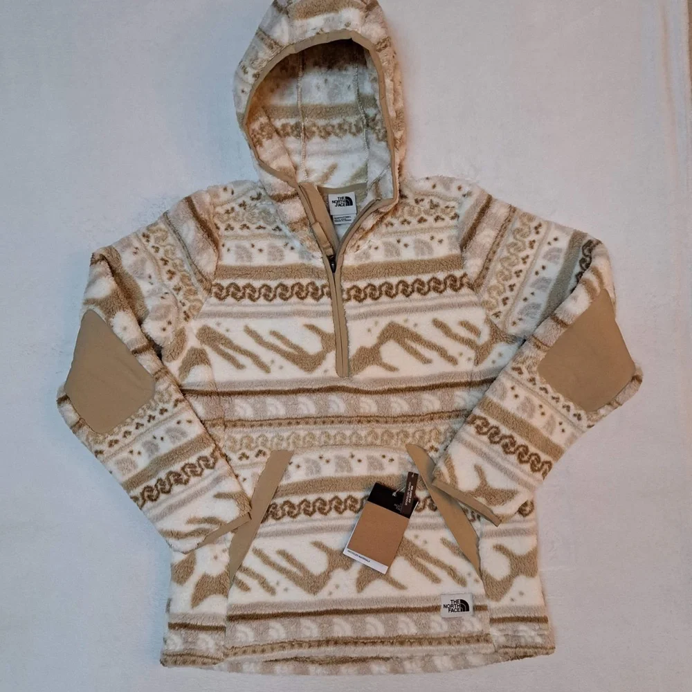 THE NORTH FACE 
Printed Campshire Fleece Pullover Hoodie - Picture 2 of 11